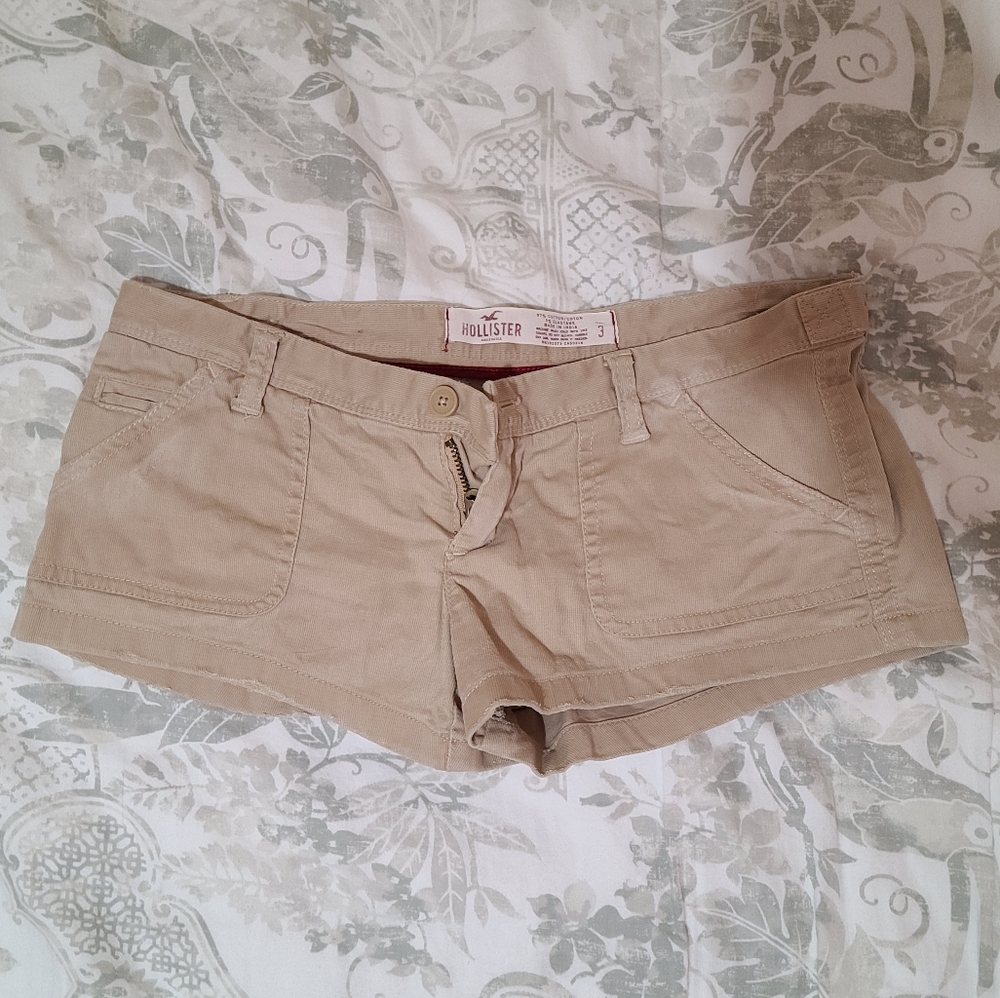 Khaki shorts